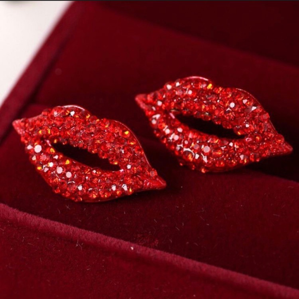 Red Lips Rhinestone Stud Earrings